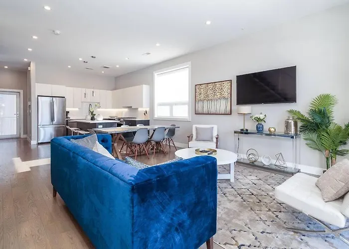 2 Newly Built Luxury With Private Roofdeck Holiday home Chicago