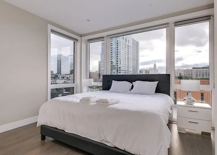 2 Newly Built Luxury With Private Roofdeck *